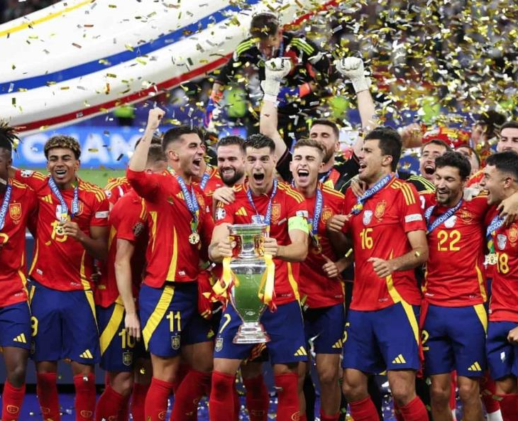 Es España… ¡El Rey de la Eurocopa !